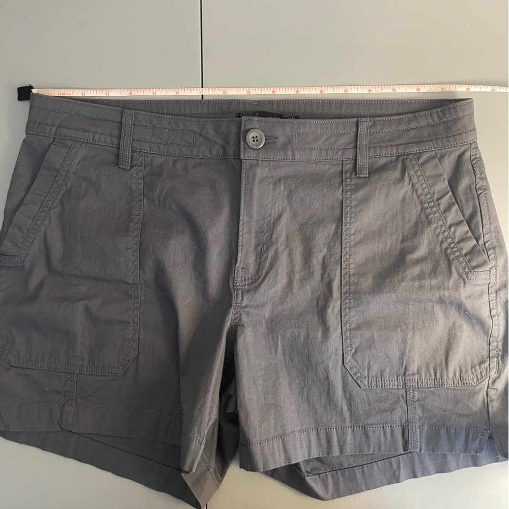 Prana Grey Elle Shorts Size 14/32 5 Inch Inseam Cotton Stretch Mid Rise - Picture 7 of 12